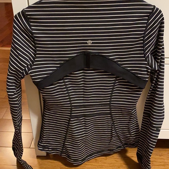 Lululemon jacket - Picture 2 of 2